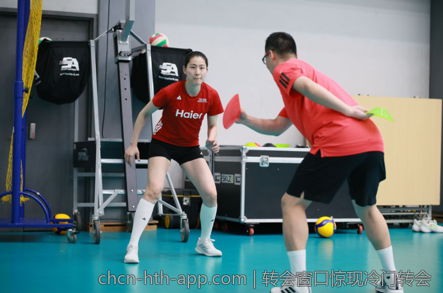 转会窗口惊现冷门转会